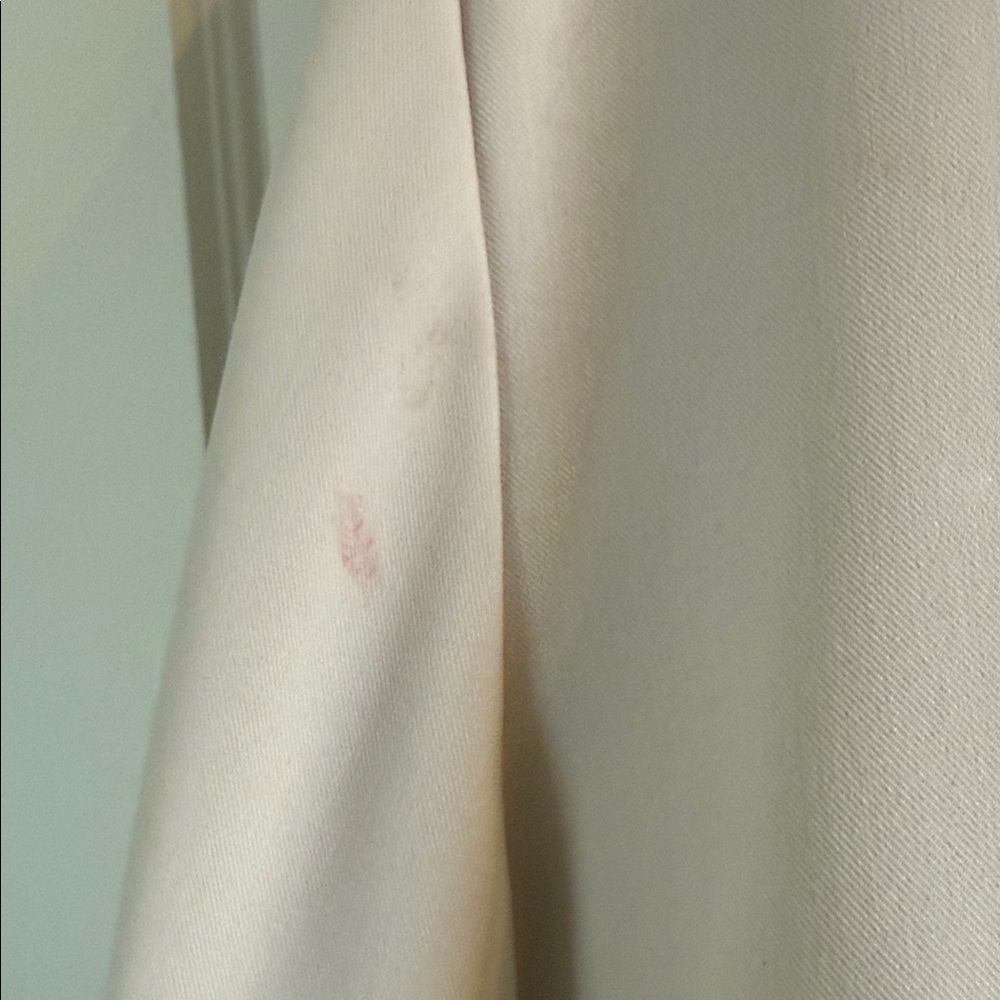 DISSH Serena Gathered Cream Trench - Picture 3 of 8